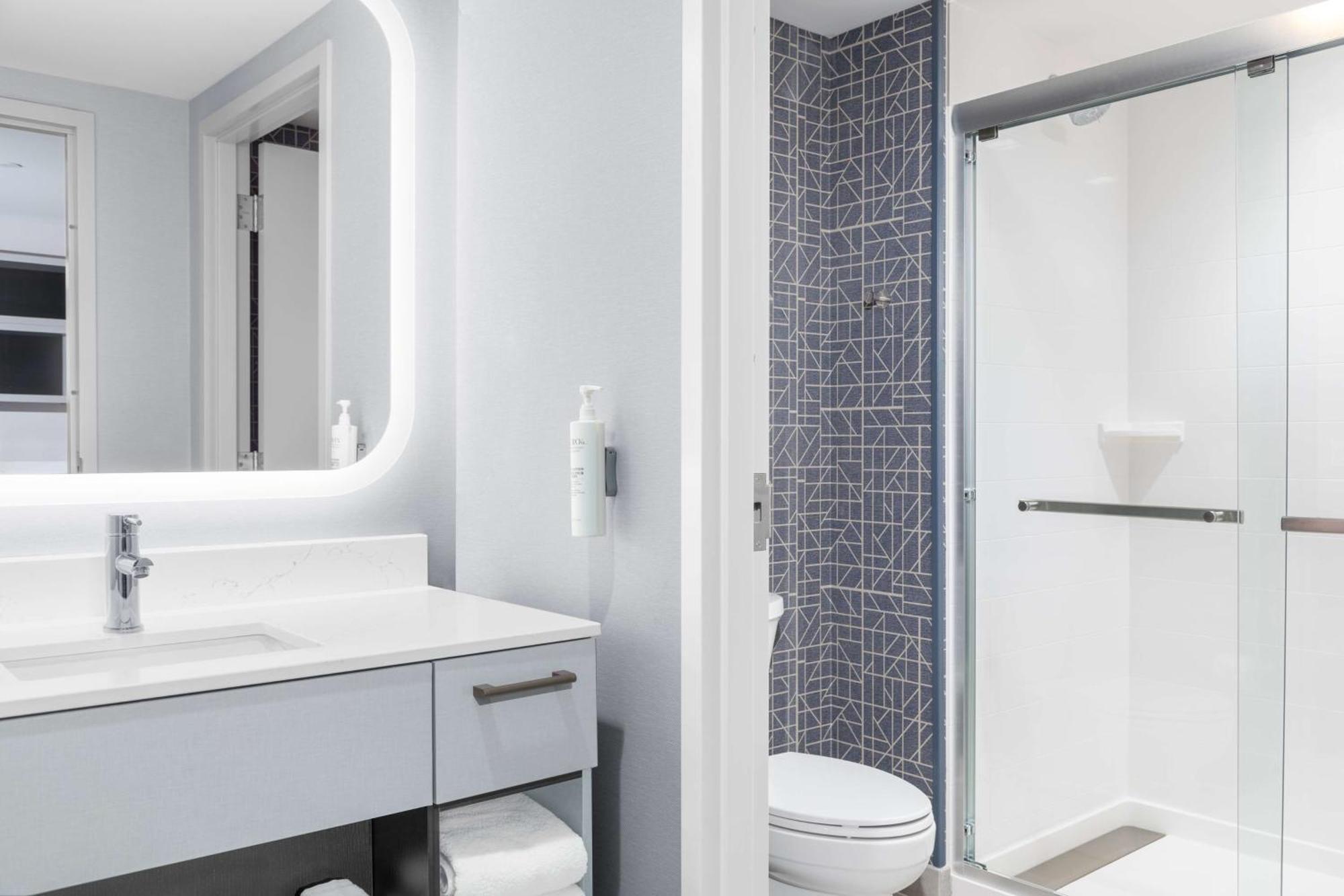 Homewood Suites By Hilton ฮอลแลนด์ ภายนอก รูปภาพ