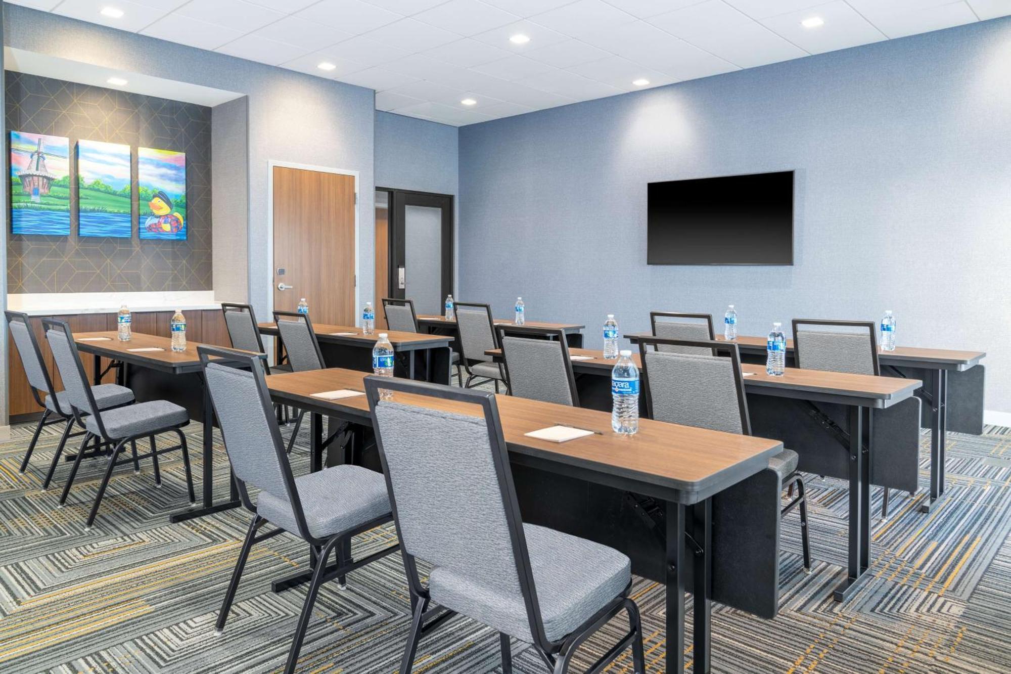 Homewood Suites By Hilton ฮอลแลนด์ ภายนอก รูปภาพ