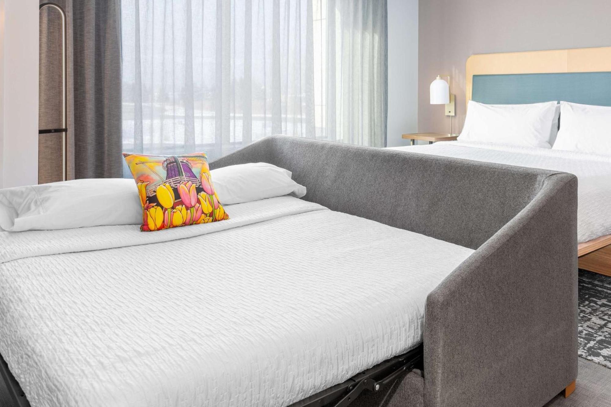 Homewood Suites By Hilton ฮอลแลนด์ ภายนอก รูปภาพ